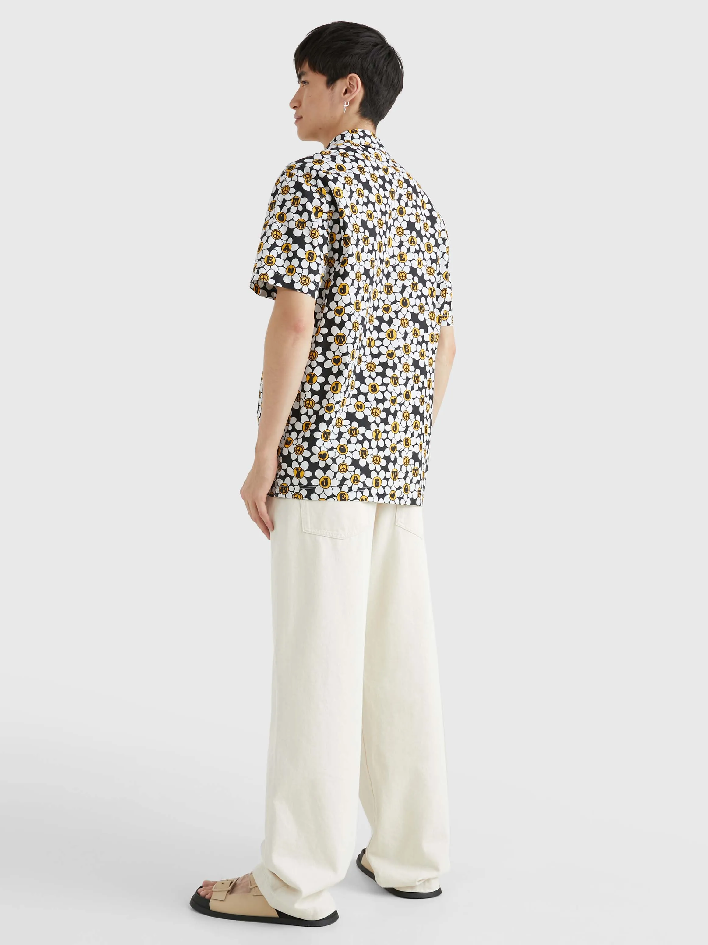 Floral Classic Fit Short Sleeve Shirt | Shirts | Tommy Jeans