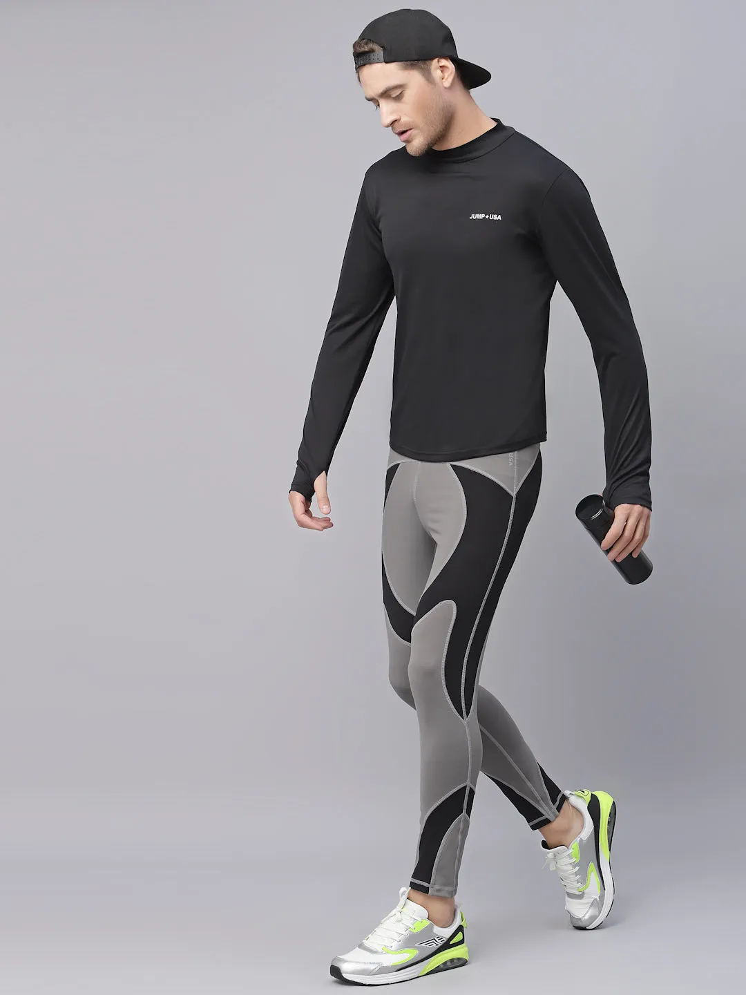 JUMP USA Outdoor Men Black Rapid-Dry Solid T-Shirts