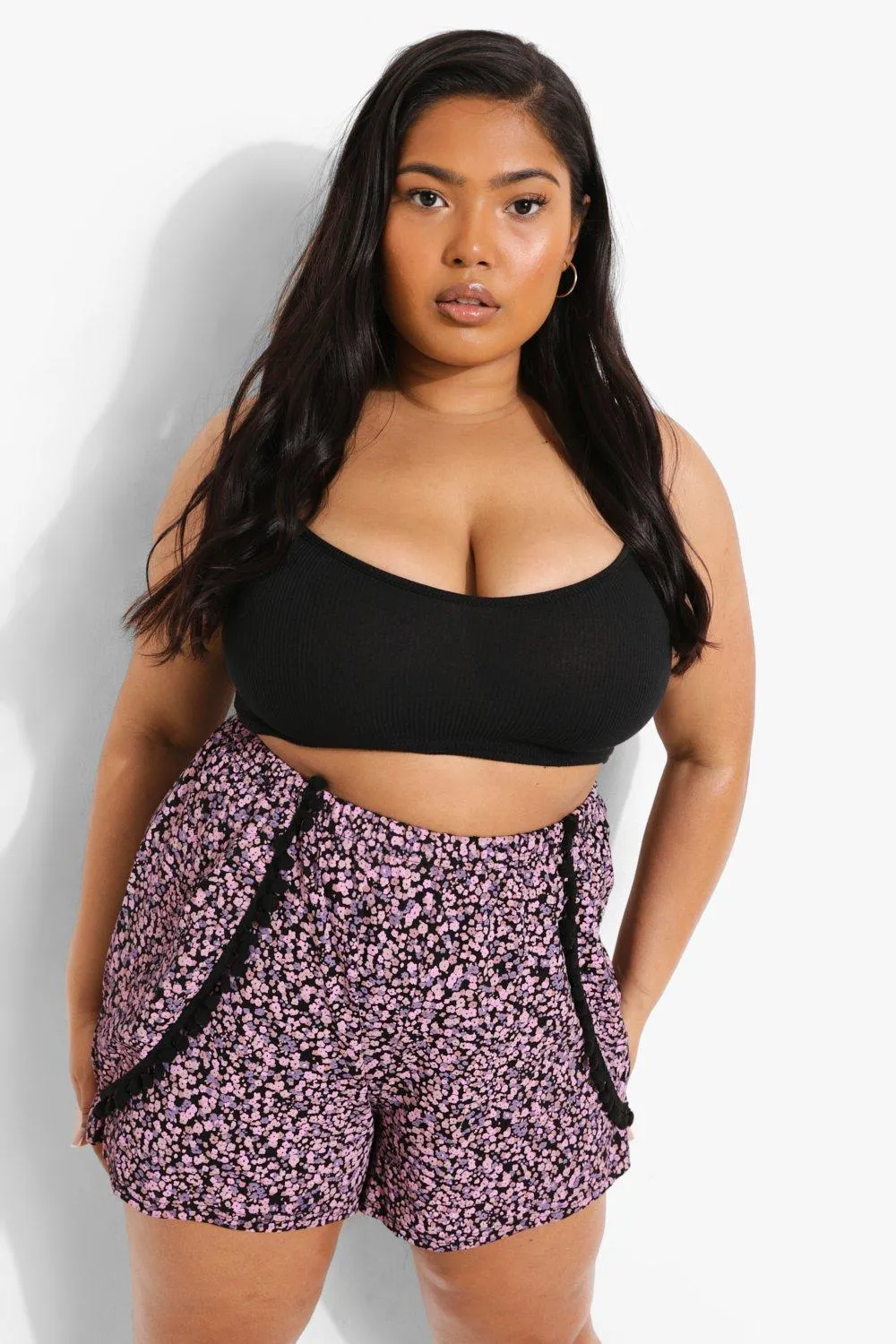 Plus Floral Pom Pom Shorts